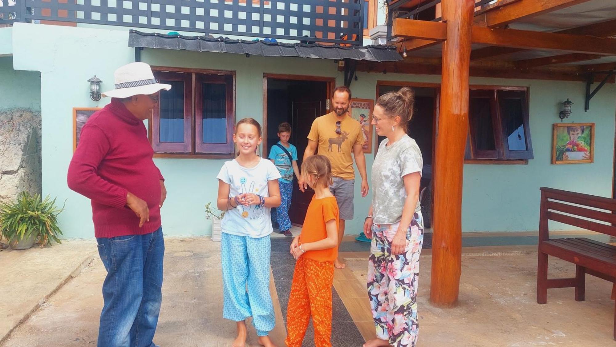 Kopa Hilltop - Family Guest Home รูเติง ภายนอก รูปภาพ